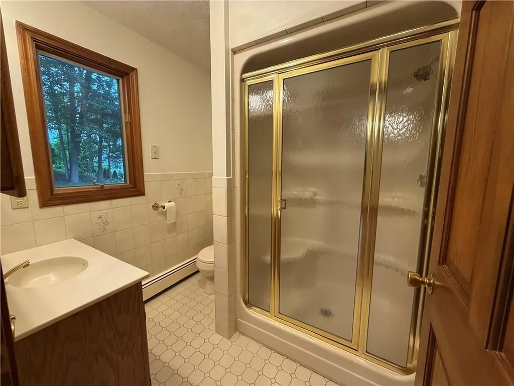 161 Council Rock Road Cranston RI 02921