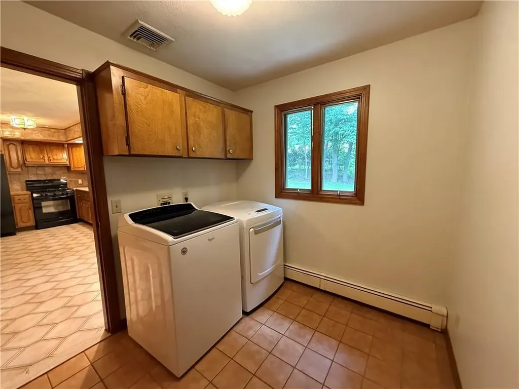 161 Council Rock Road Cranston RI 02921