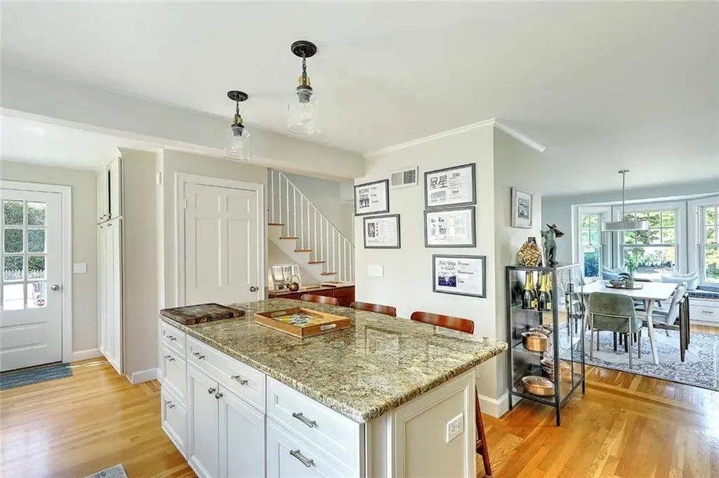 129 Fosdyke Street Providence RI 02906