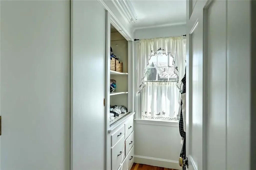 129 Fosdyke Street Providence RI 02906