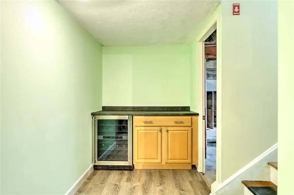 129 Fosdyke Street Providence RI 02906