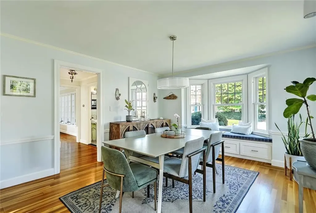 129 Fosdyke Street Providence RI 02906