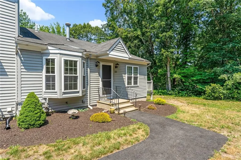 565 Quaker Lane West Warwick RI 02893