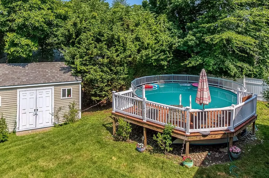 57 Mckay Court Warwick RI 02889