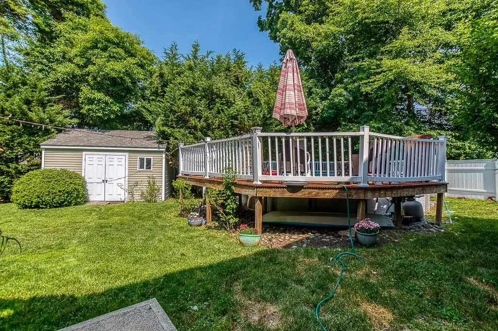 57 Mckay Court Warwick RI 02889
