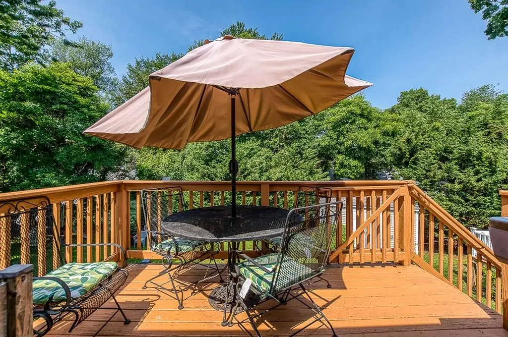 57 Mckay Court Warwick RI 02889