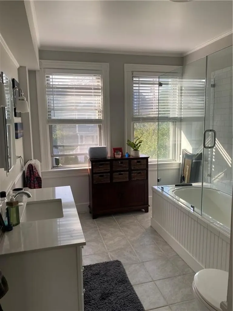 7 Pleasant Street Newport RI 02840