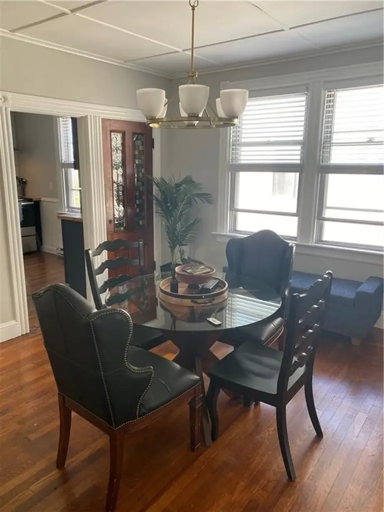 7 Pleasant Street Newport RI 02840