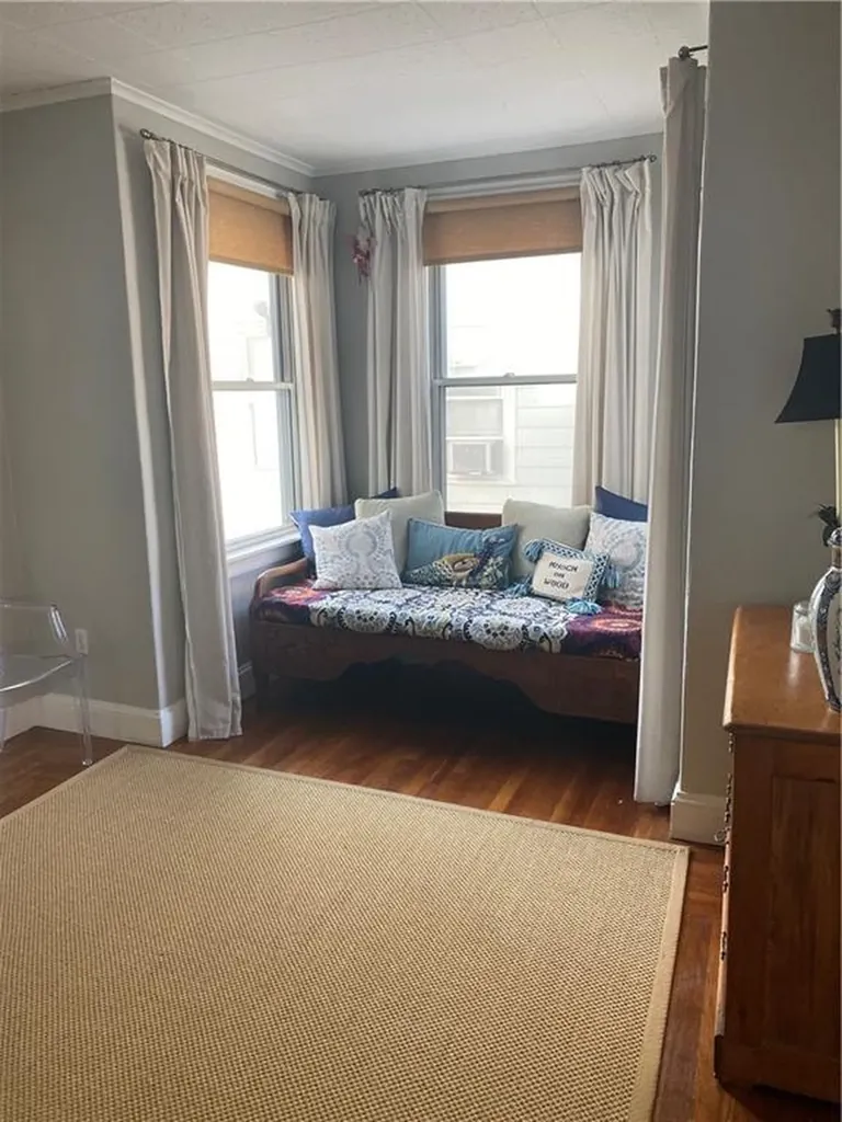 7 Pleasant Street Newport RI 02840
