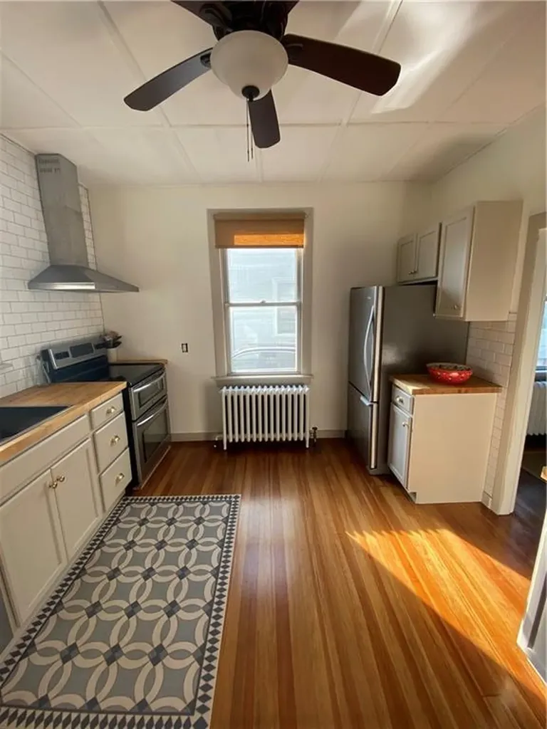 7 Pleasant Street Newport RI 02840