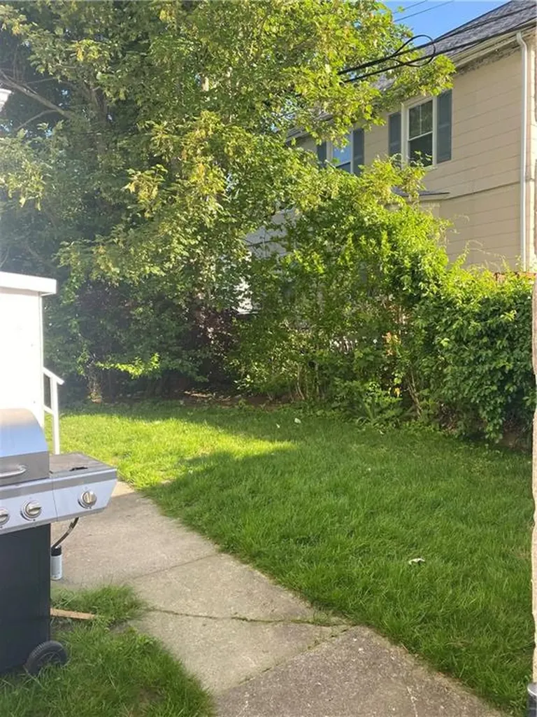7 Pleasant Street Newport RI 02840