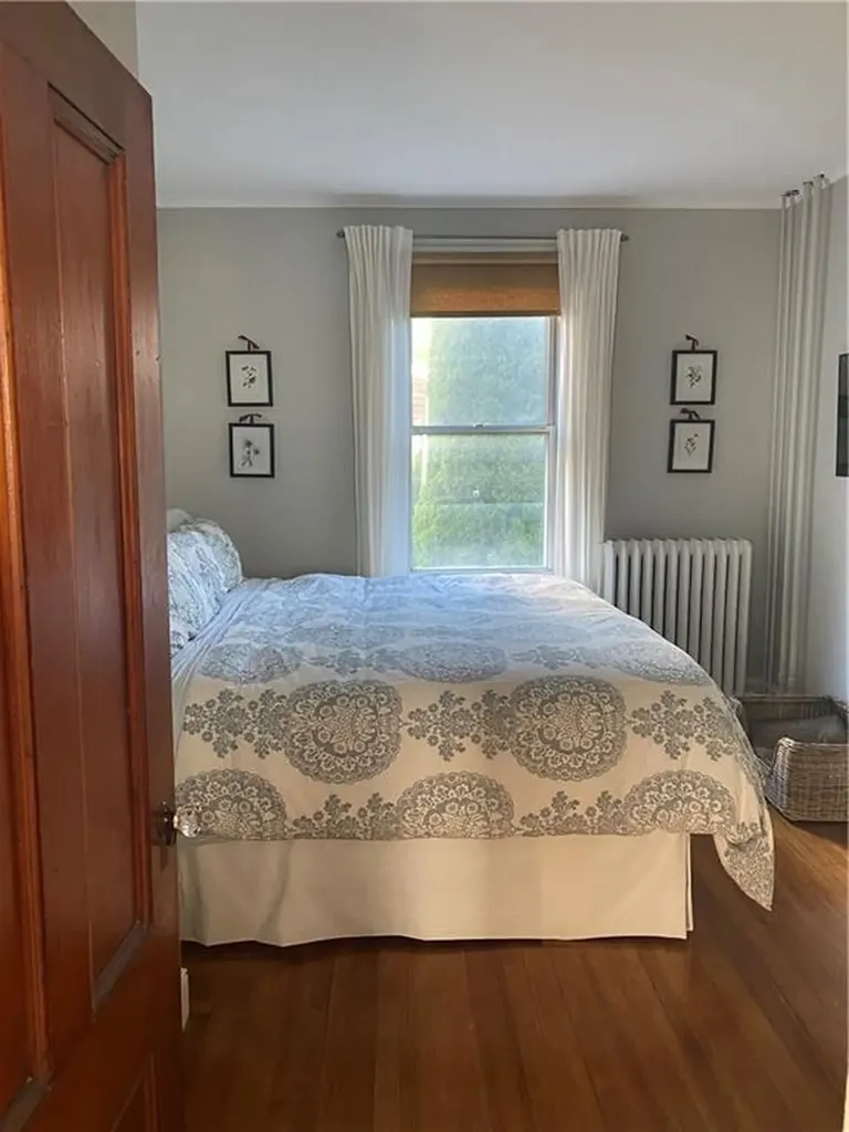 7 Pleasant Street Newport RI 02840
