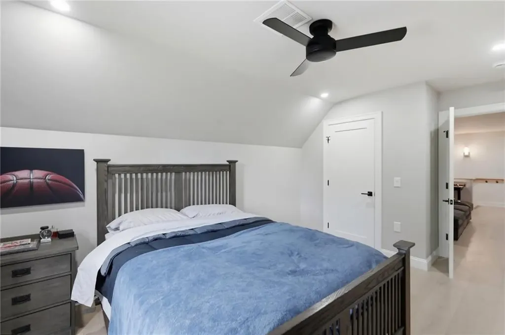 1264 Central Avenue Johnston RI 02919