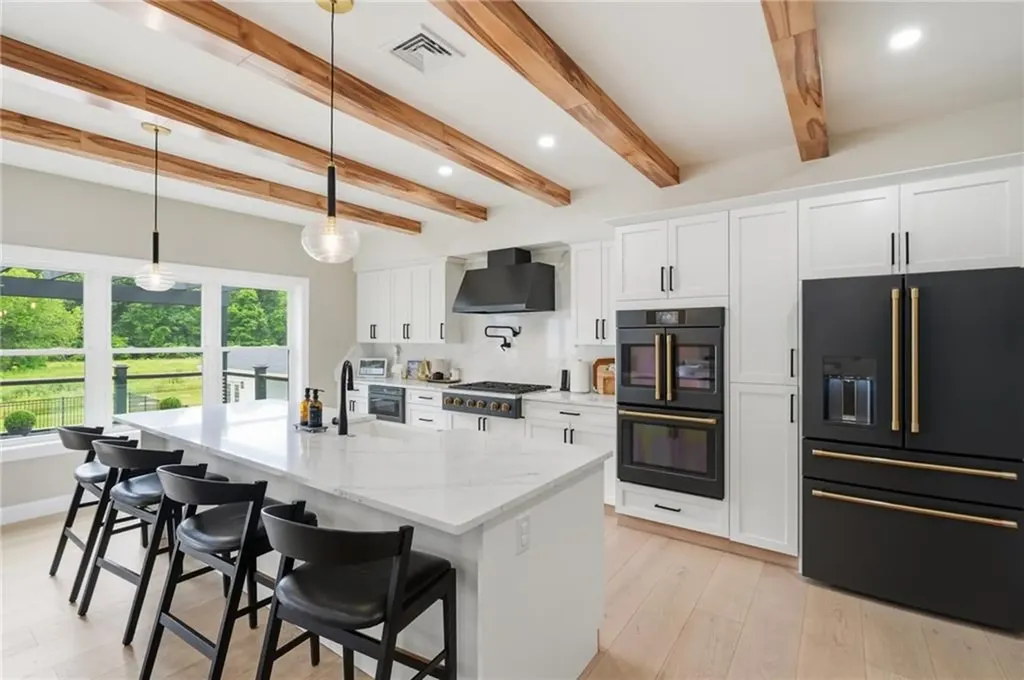 1264 Central Avenue Johnston RI 02919