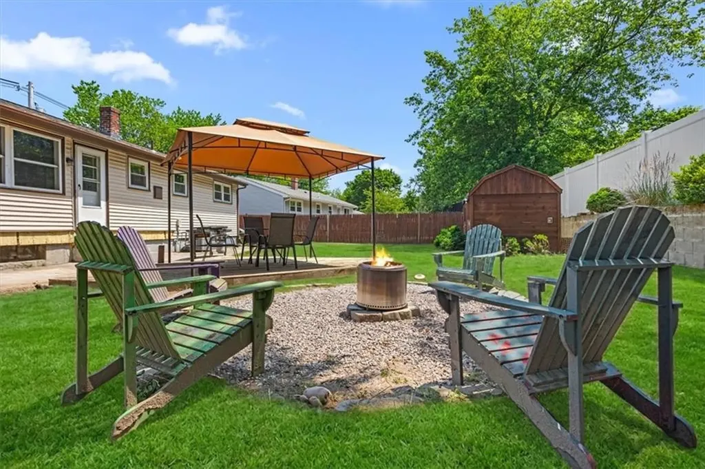 88 Keeley Avenue Warwick RI 02886