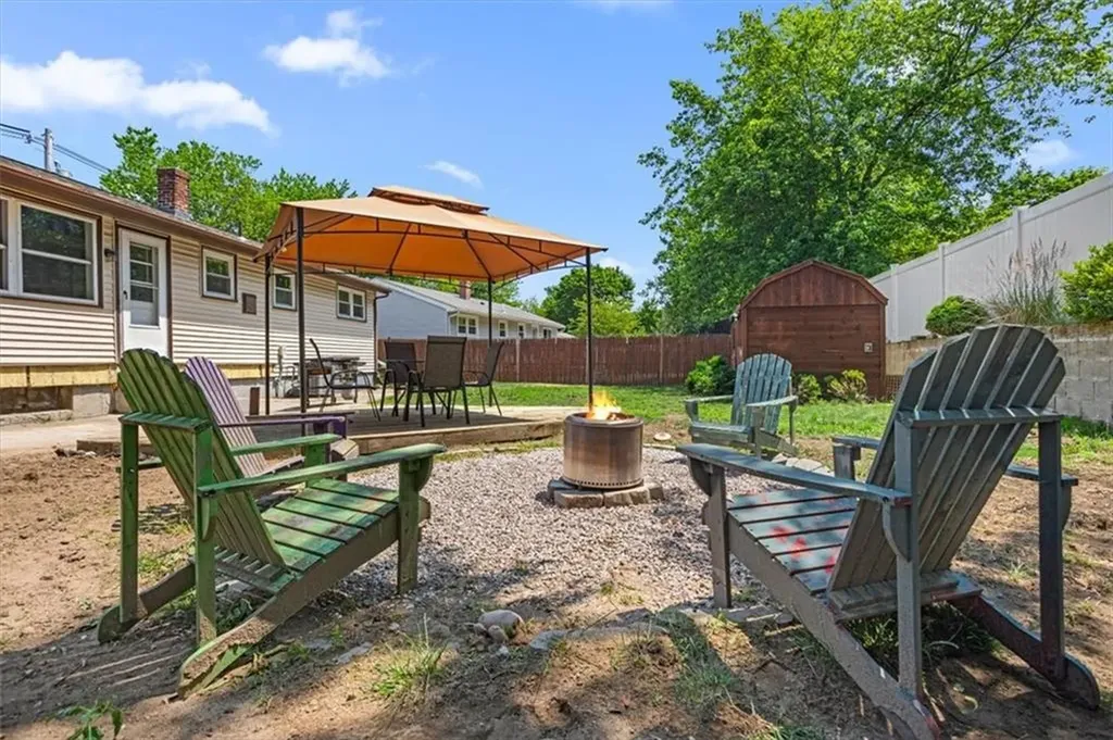 88 Keeley Avenue Warwick RI 02886