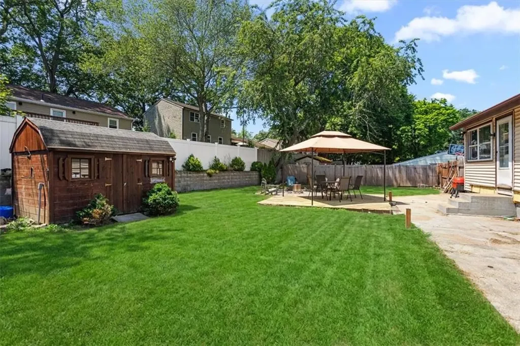 88 Keeley Avenue Warwick RI 02886