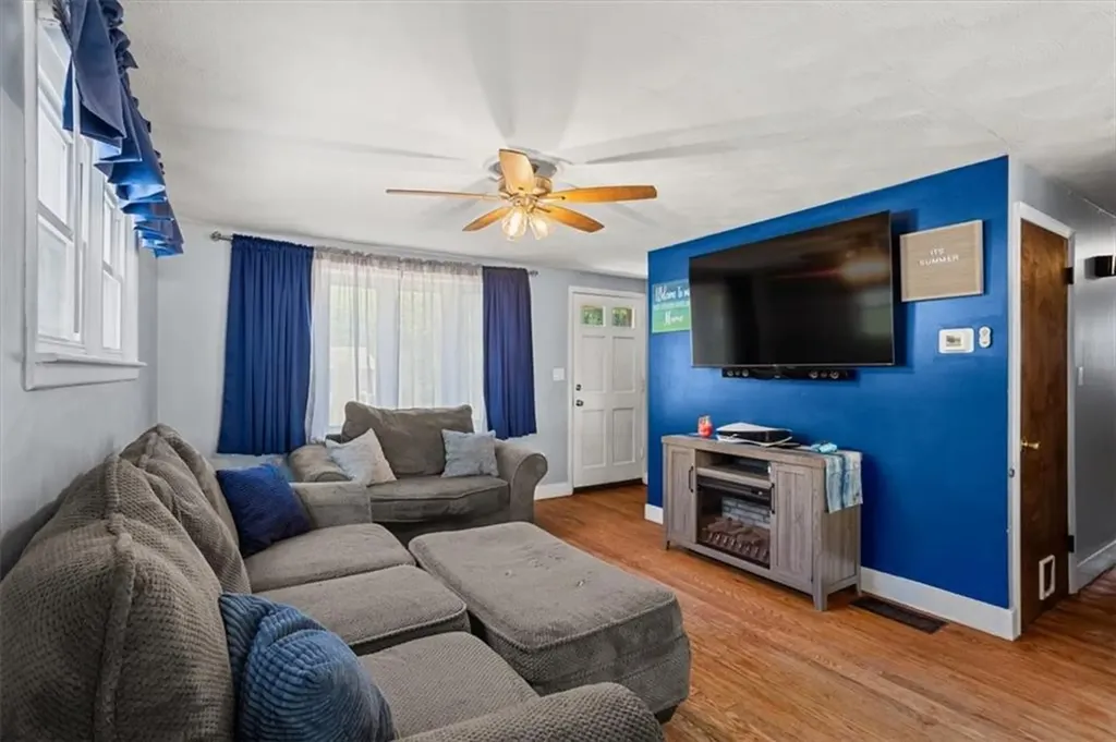88 Keeley Avenue Warwick RI 02886