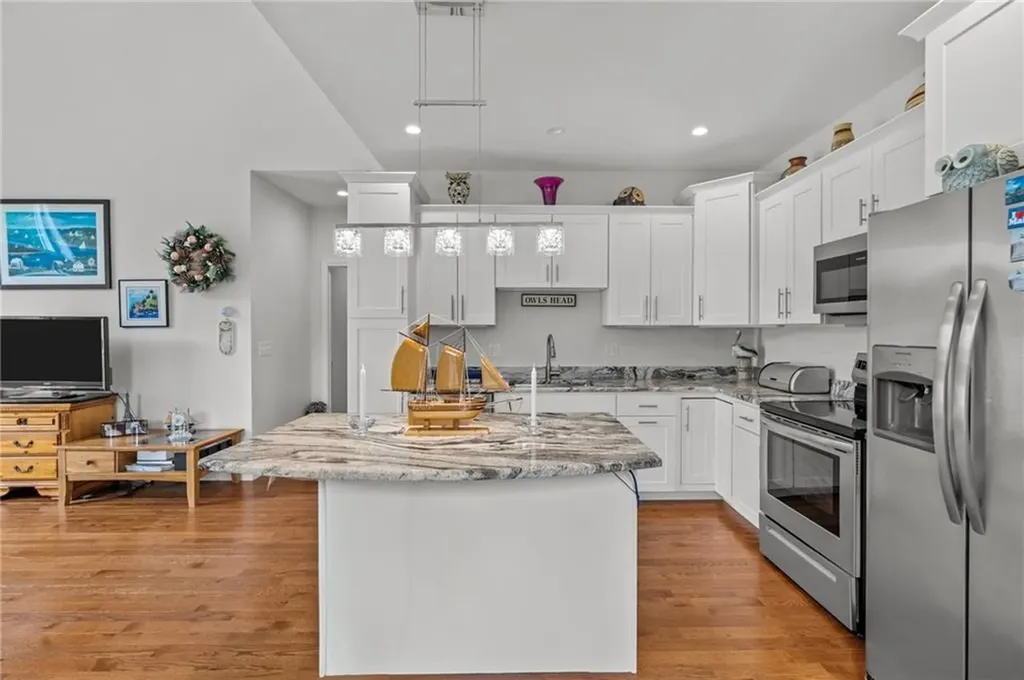 80 Bear Hill Road Cumberland RI 02864