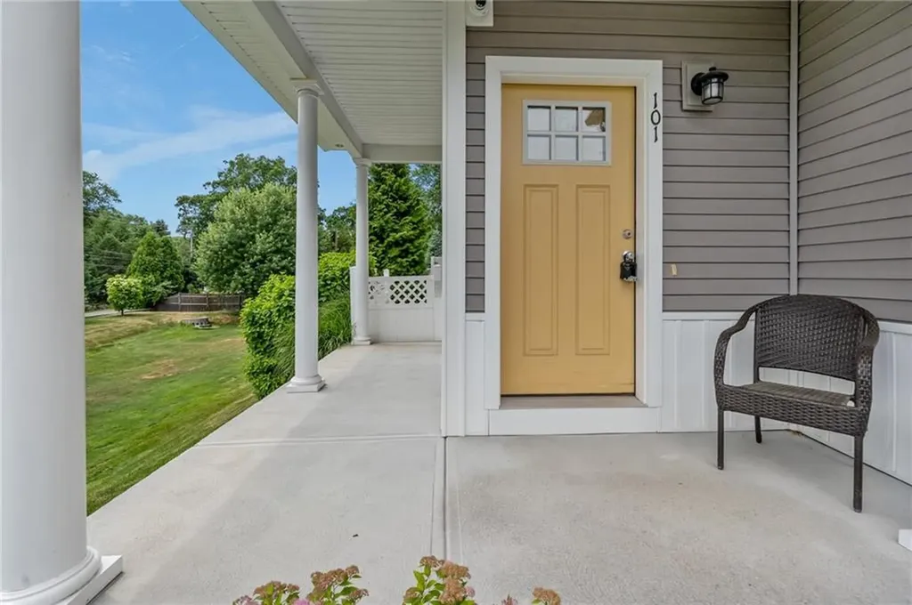 80 Bear Hill Road Cumberland RI 02864
