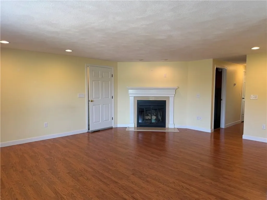 29 D Swan Court North Providence RI 02904