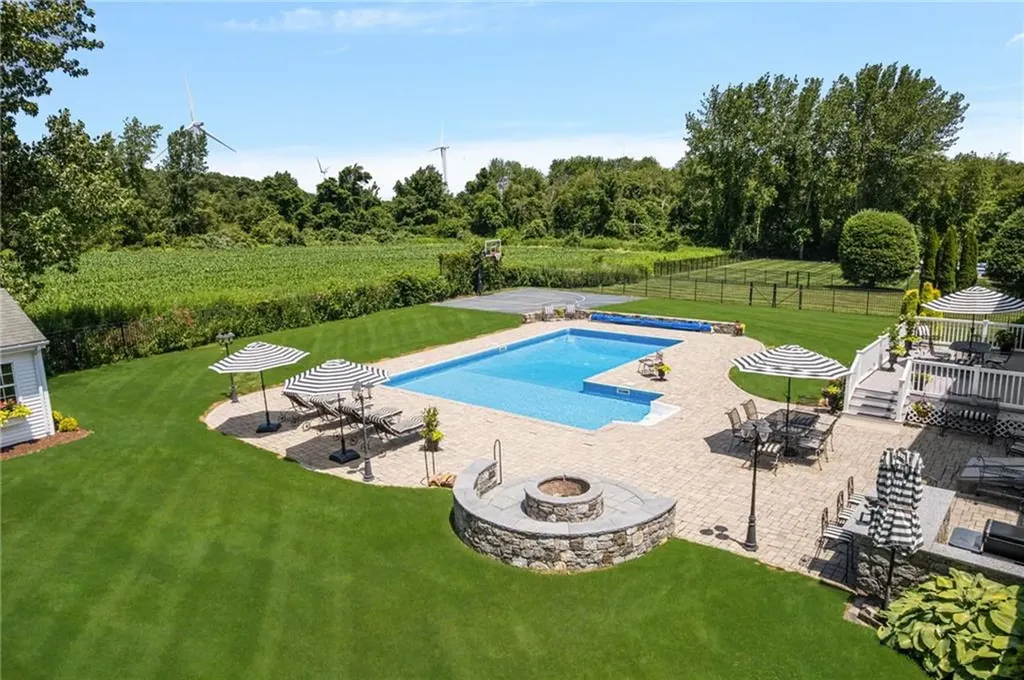 279 Alpine Estates Drive Cranston RI 02921