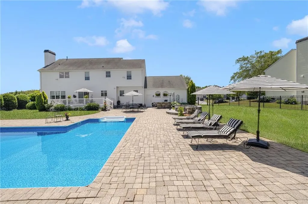 279 Alpine Estates Drive Cranston RI 02921