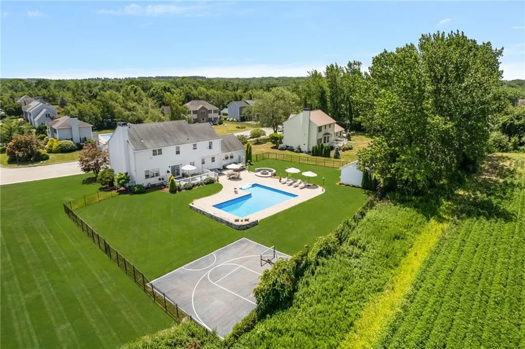 279 Alpine Estates Drive Cranston RI 02921