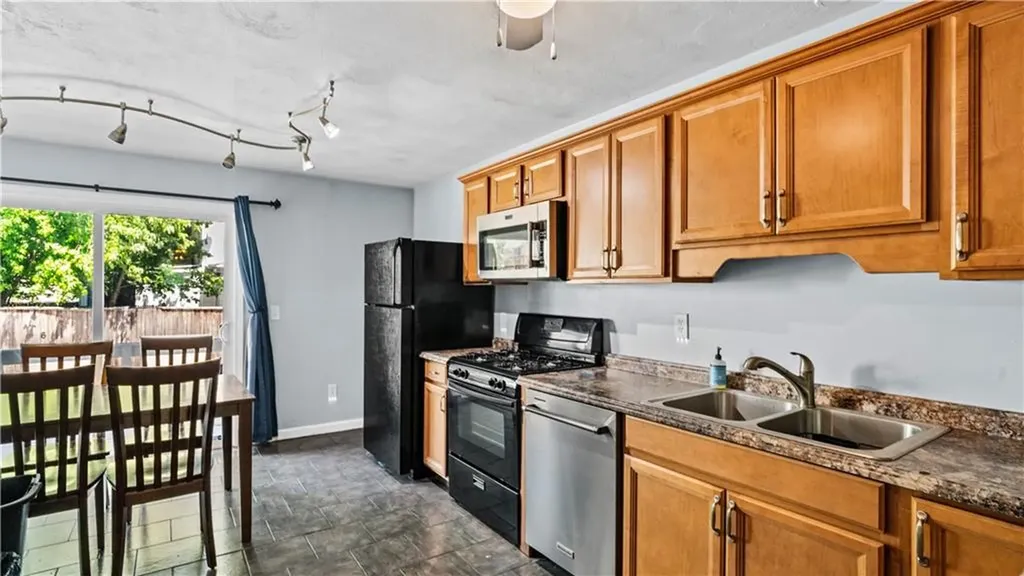 52 America Street Providence RI 02903
