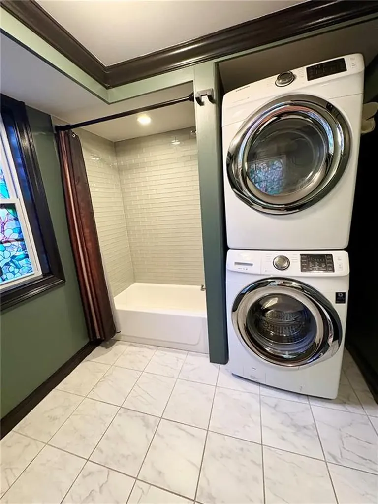 79 West Shore Drive Exeter RI 02822
