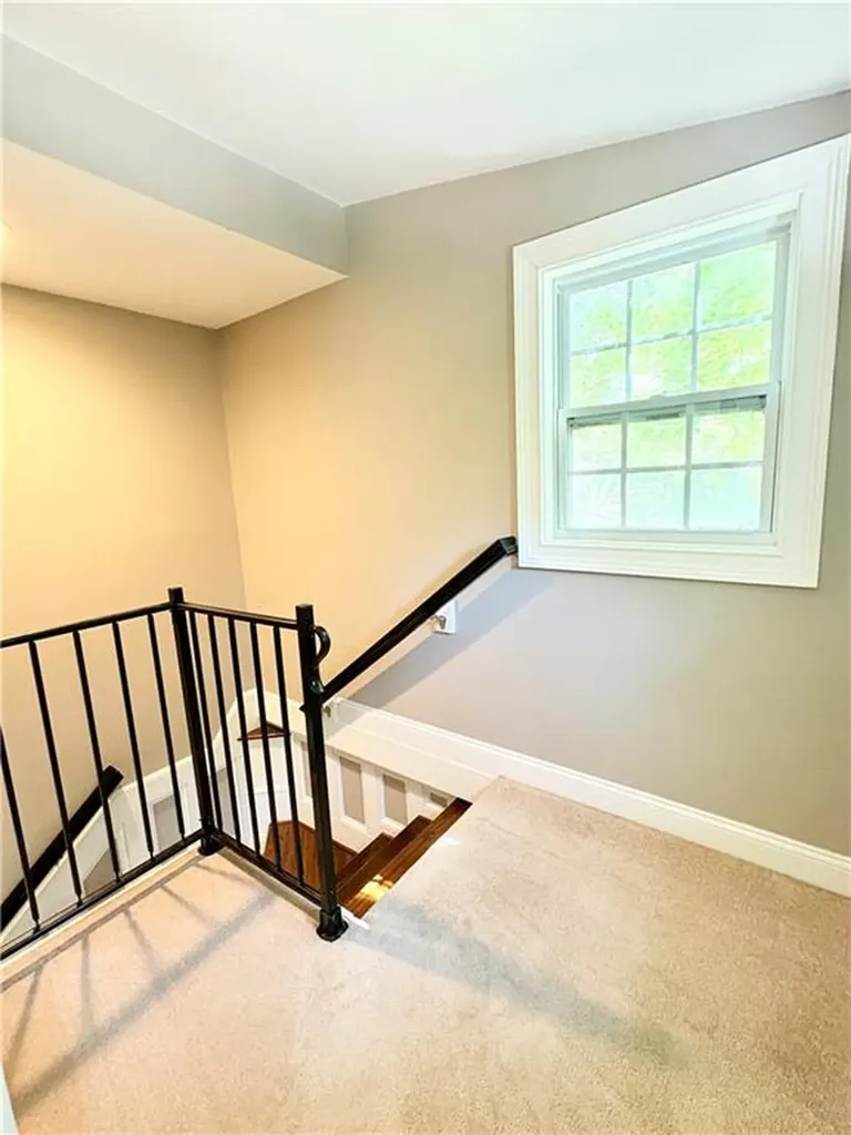 79 West Shore Drive Exeter RI 02822