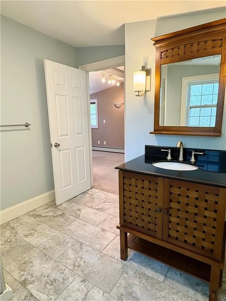 79 West Shore Drive Exeter RI 02822