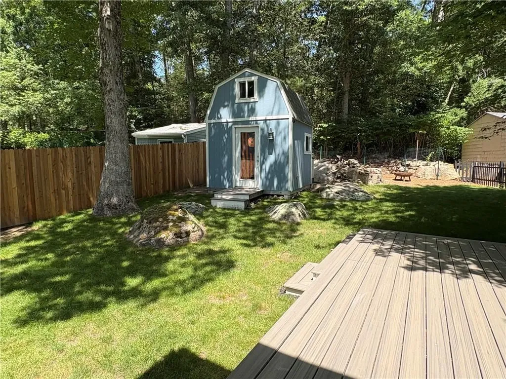 79 West Shore Drive Exeter RI 02822