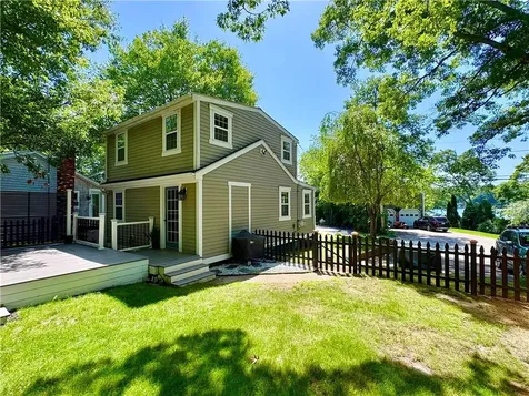 79 West Shore Drive Exeter RI 02822