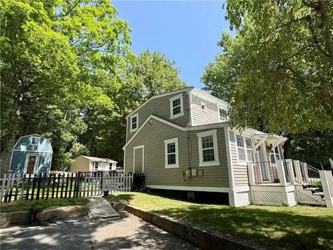 79 West Shore Drive Exeter RI 02822