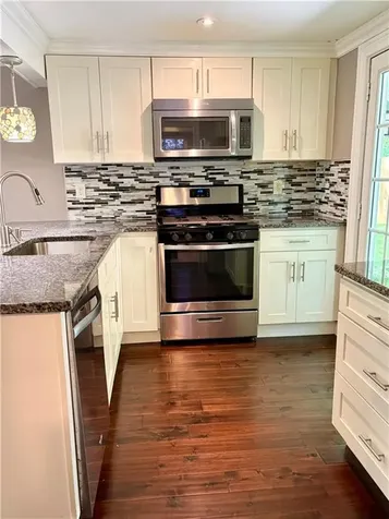 79 West Shore Drive Exeter RI 02822