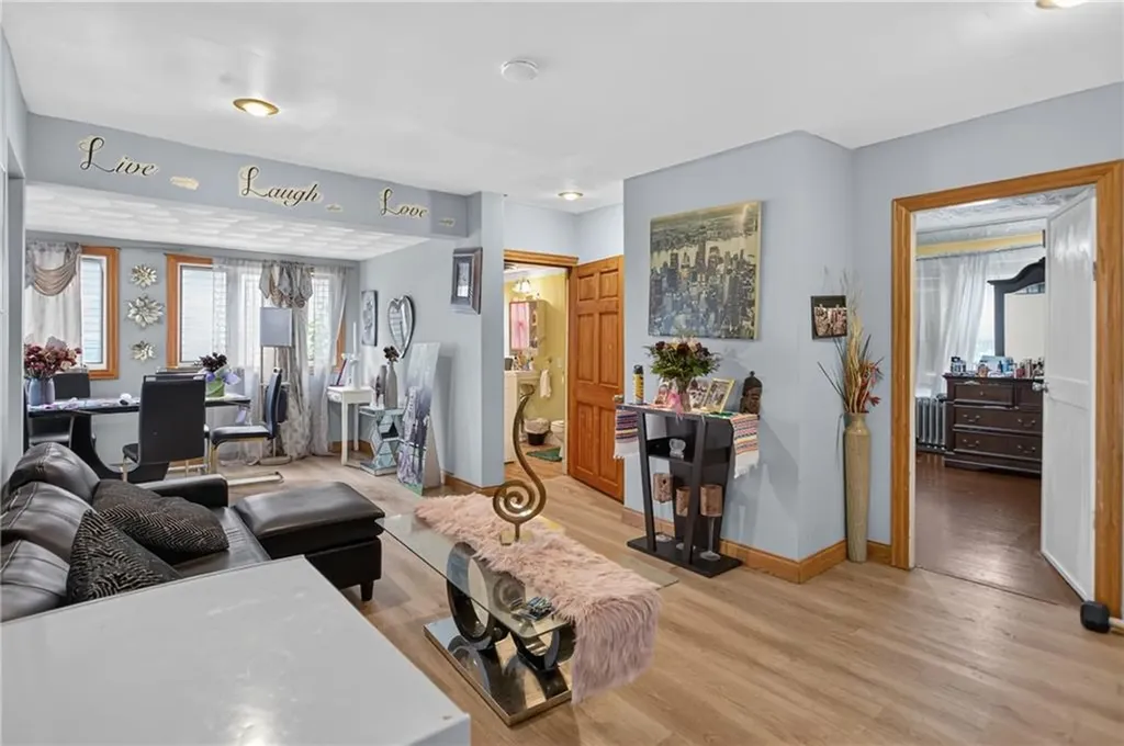 86 Summit Avenue West Warwick RI 02893