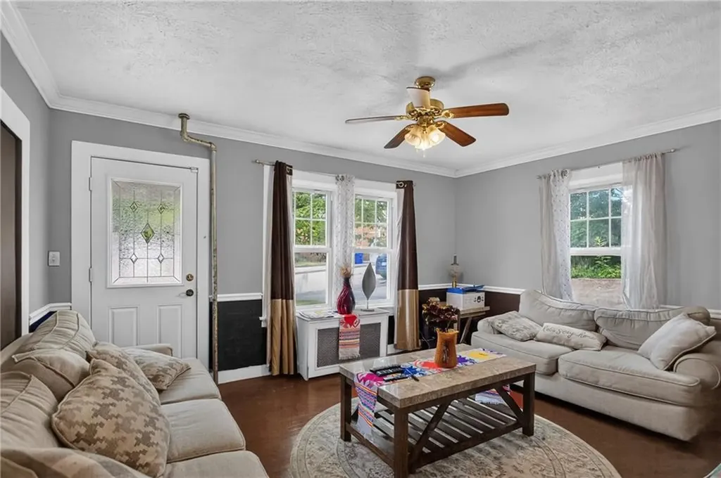 86 Summit Avenue West Warwick RI 02893