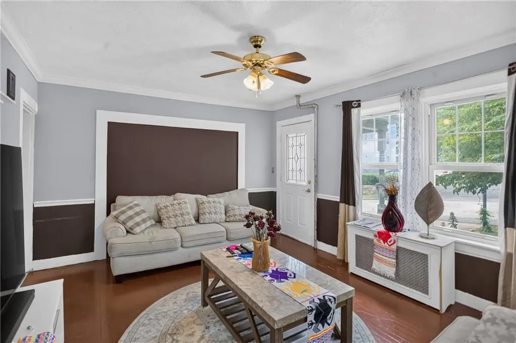 86 Summit Avenue West Warwick RI 02893