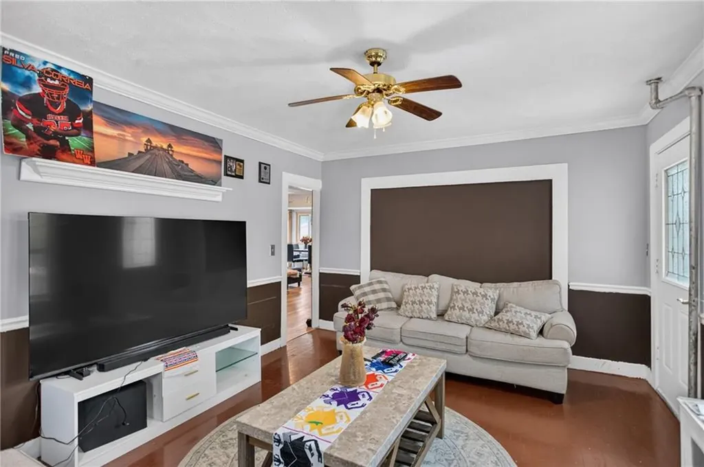 86 Summit Avenue West Warwick RI 02893