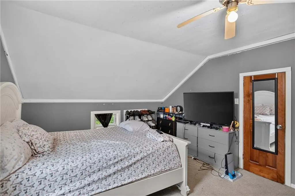86 Summit Avenue West Warwick RI 02893