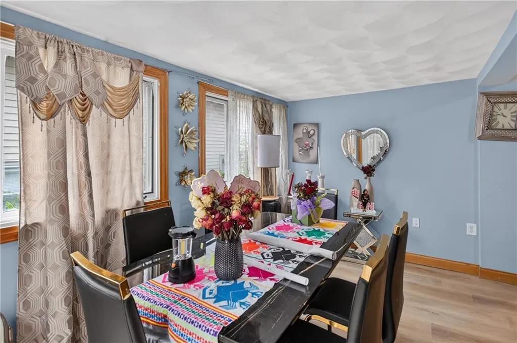 86 Summit Avenue West Warwick RI 02893