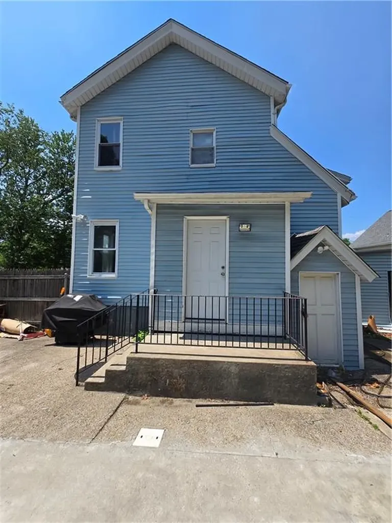 36 Clarendon Street Cranston RI 02910