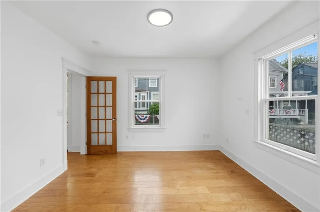 21 Elm Street Newport RI 02840