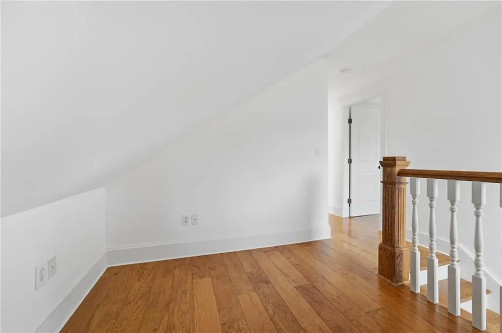 21 Elm Street Newport RI 02840