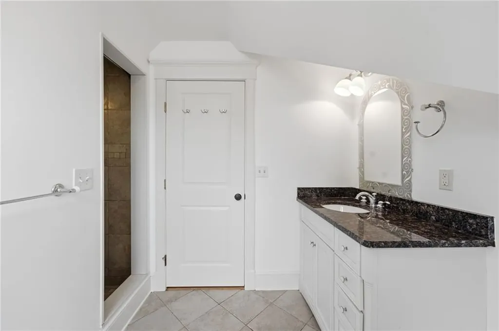 21 Elm Street Newport RI 02840