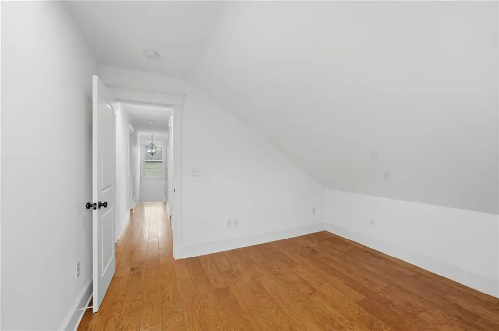 21 Elm Street Newport RI 02840