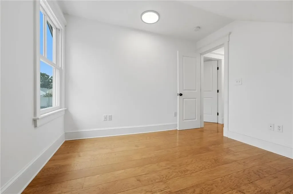 21 Elm Street Newport RI 02840