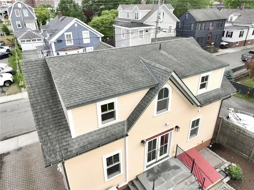 21 Elm Street Newport RI 02840
