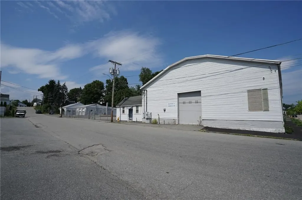 81 Macondray Street Cumberland RI 02864